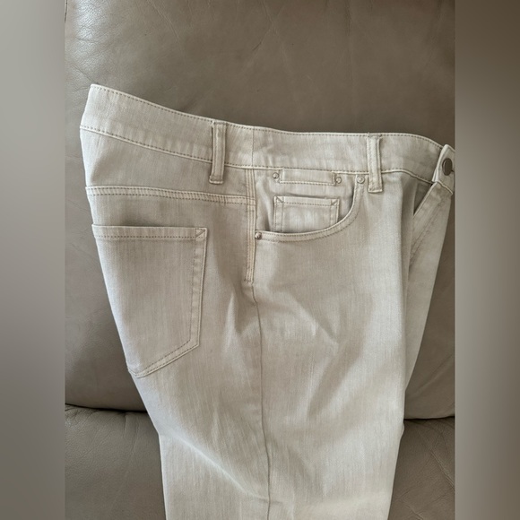 EUC CHICO’S Platinum Denim Boyfriend Jeans Tan - Picture 12 of 17